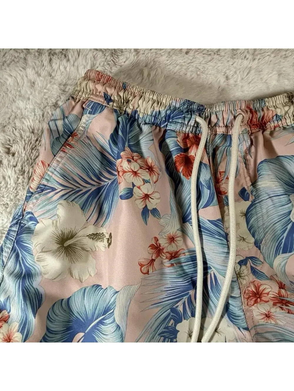 American Eagle Swim Trunks Men’s Medium Pink Floral Beach Shorts